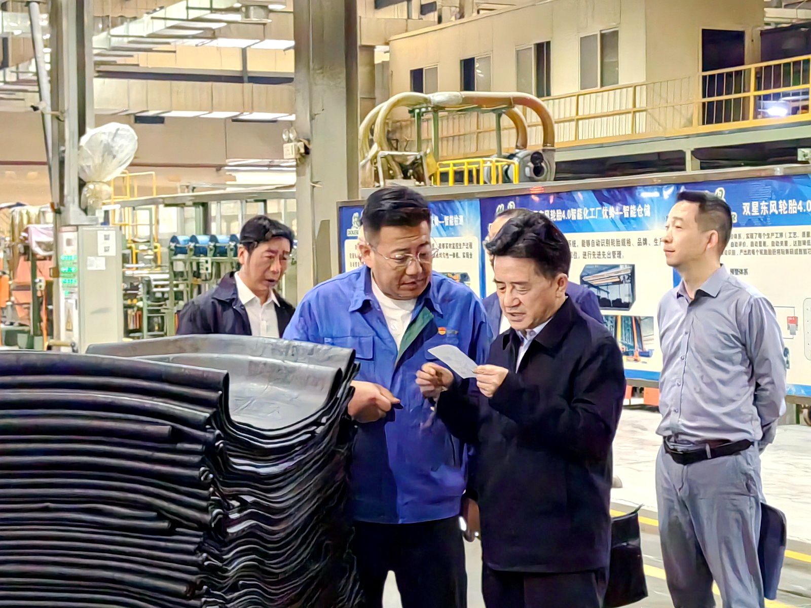 党委书记张文学深入双星东风轮胎访企拓岗促就业，技术交流谋发展
